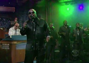 Cee Lo Green teams up with Paul Shaffer and the CBS Orchestra for a funky cover of "Bright Lights Bigger City." (Photo property of CBS and Worldwide Pants, Inc.)