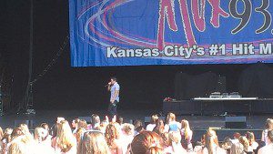 Stefano performs in Kansas City