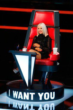 Christina Aguilera returns to The Voice