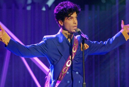 Prince dies 2016