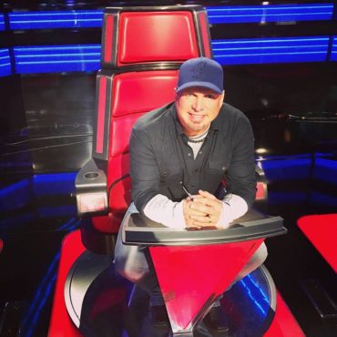 Country superstar Garth Brooks is the latest superstar to advise "The Voice: Season 11" Top 12. (Photo property of NBC)