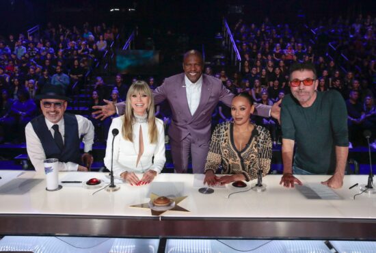 Howie, Heidi, Terry, Mel B, and Simon pose together during a taping of AGT: Fantasy League. (Photo property of NBC)